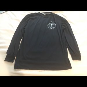 Black long sleeve T-shirt